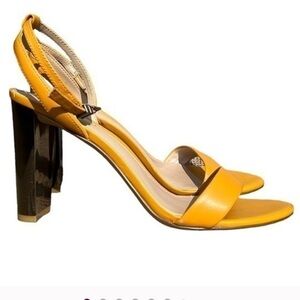Like new! White House Black Market Bailey Citrine Yellow Ankle Strap Metal Heels